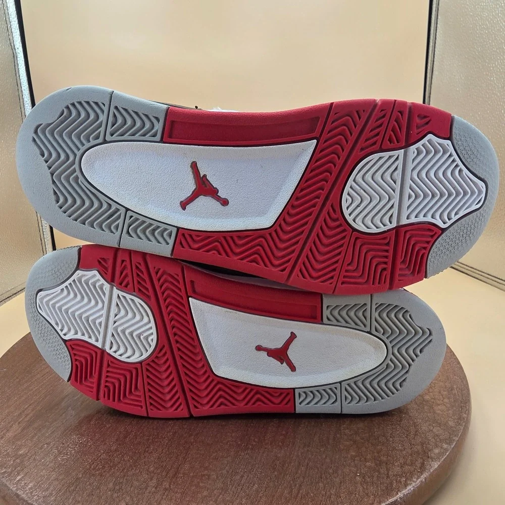 Jordan 4 Retro Fire Red 2020 Kids Sneakers BQ7669-160 White Black Red Size 2.5Y